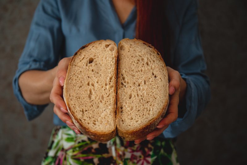ako upiecť chlieb bez rozkvasu vás naučia Daniela a Naty z Kváskovanie